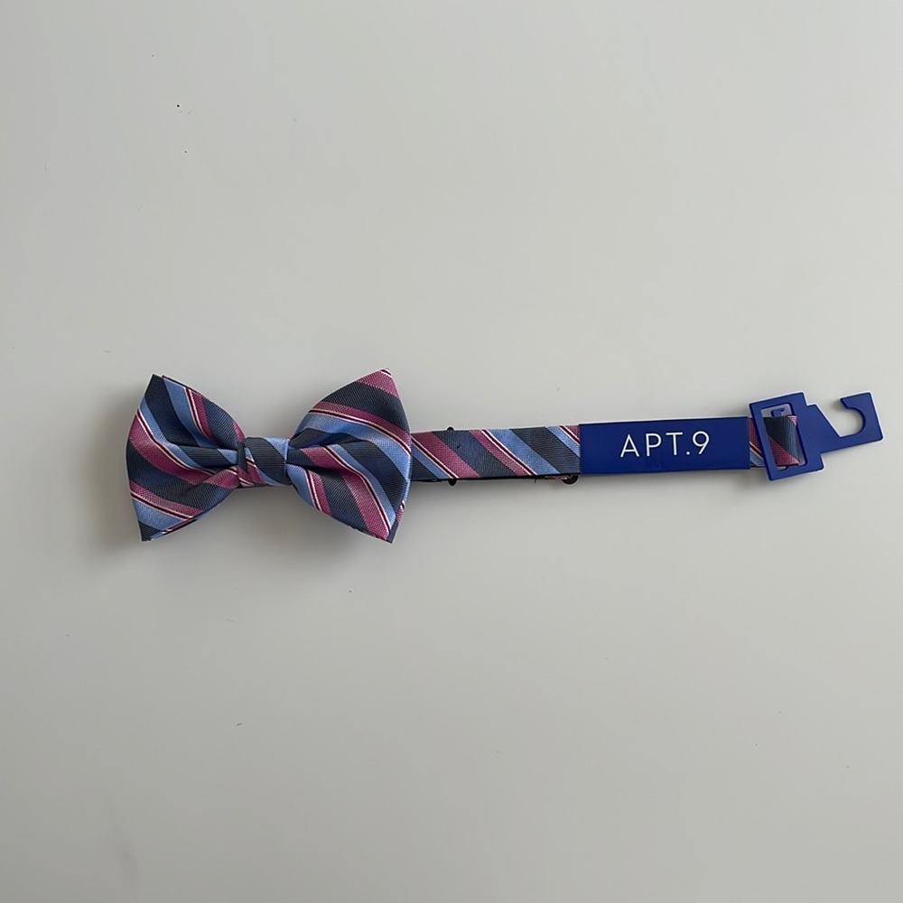 APT 9 Men’s Bow Tie NWT Striped